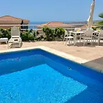 Вилла Luxury Taoro Private Heated Pool Free Car Except Christmas
