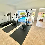 Villa Luxury Taoro Private Heated Pool Free Car Except Christmas *