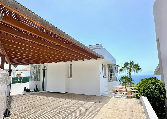 Luxury Taoro Private Heated Pool Free Car Except Christmas *